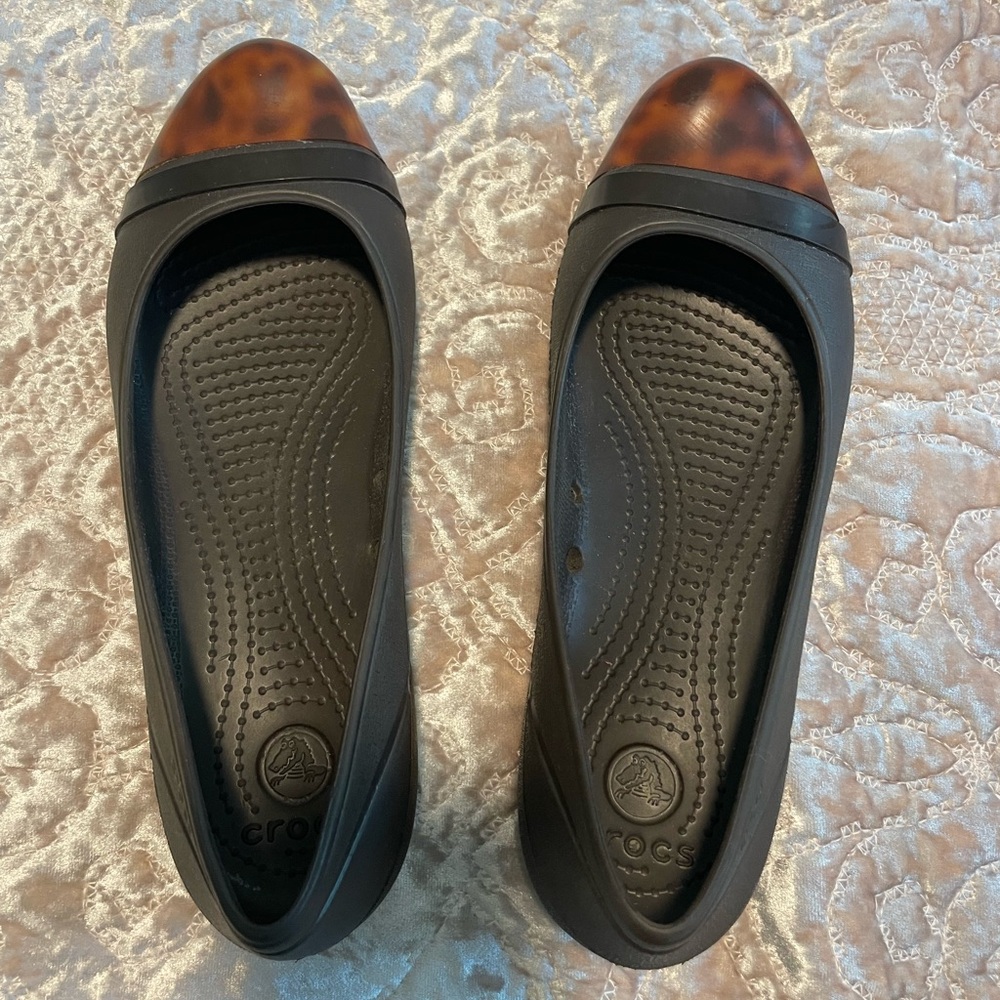 CROCS Black and Brown Comfort Flats